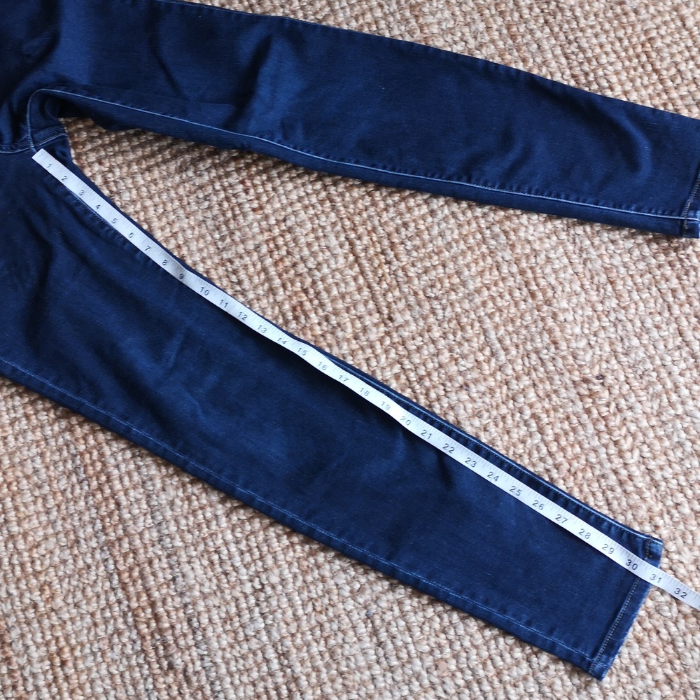 William Rast jeans - Picture 9 of 10